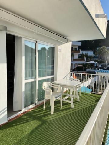 Apartamentos Cana Sofia Cala Llonga  Kültér fotó