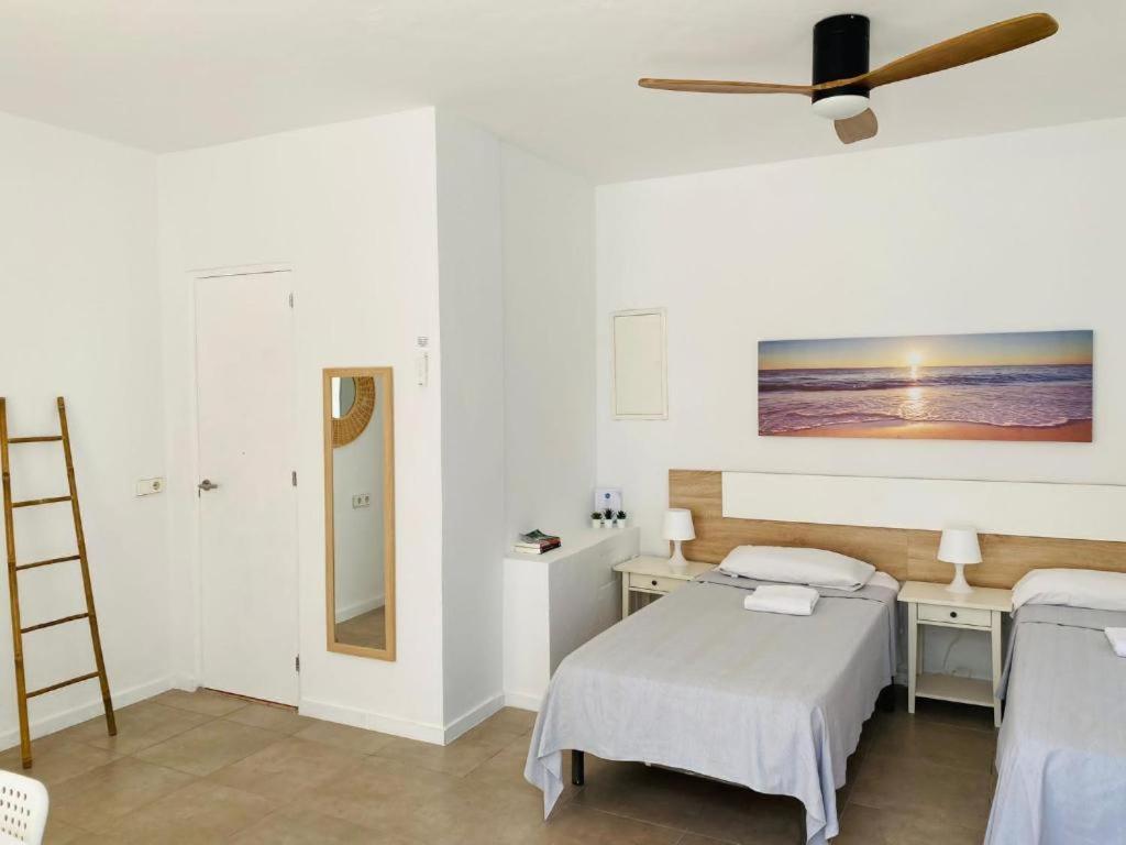 Apartamentos Cana Sofia Cala Llonga  Kültér fotó